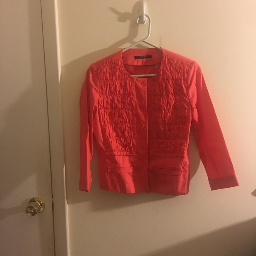 3 for 20. Tahari blazer
